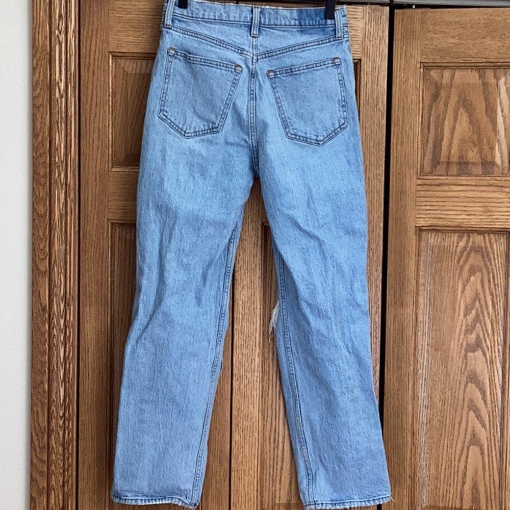 Abercrombie & Fitch distressed ultra high rise 90s straight leg jeans. Sz 29/6S - Picture 2 of 11